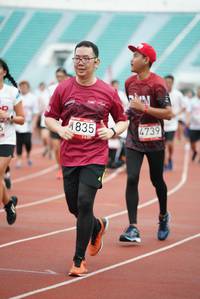 BIB: 1835, 4739, 
                            <button type="button" onclick="openModal(5918085)" class="btn btn-primary btn-sm float-right btn-popup" data-toggle="modal" data-target=".modal-high-quality">
                        <i class="fas fa-shopping-cart"></i> Add to Cart
                    </button>
                                            <button type="button" onclick="isThisMe(5918085, true)" class="btn btn-success btn-sm float-right btn-popup btn-isme hidden" data-toggle="tooltip" data-placement="bottom" title="นี่คือรูปของคุณใช่ไหม คลิกที่นี่เพื่อเอาเข้าอัลบั้ม">
                        <i class="fas fa-plus"></i> Add to album
                    </button>
                    <button type="button" onclick="isThisMe(5918085, false)" class="btn btn-warning btn-sm float-right btn-popup btn-isnotme hidden">
                        <i class="fas fa-ban"></i> Remove from album
                    </button>