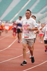 BIB: 2019, 190
                            <button type="button" onclick="openModal(5929590)" class="btn btn-primary btn-sm float-right btn-popup" data-toggle="modal" data-target=".modal-high-quality">
                        <i class="fas fa-shopping-cart"></i> Add to Cart
                    </button>
                                            <button type="button" onclick="isThisMe(5929590, true)" class="btn btn-success btn-sm float-right btn-popup btn-isme hidden" data-toggle="tooltip" data-placement="bottom" title="นี่คือรูปของคุณใช่ไหม คลิกที่นี่เพื่อเอาเข้าอัลบั้ม">
                        <i class="fas fa-plus"></i> Add to album
                    </button>
                    <button type="button" onclick="isThisMe(5929590, false)" class="btn btn-warning btn-sm float-right btn-popup btn-isnotme hidden">
                        <i class="fas fa-ban"></i> Remove from album
                    </button>