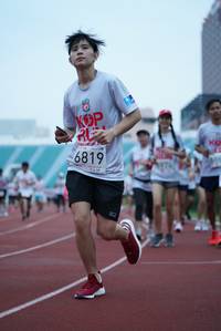 BIB: 6819
                            <button type="button" onclick="openModal(5913100)" class="btn btn-primary btn-sm float-right btn-popup" data-toggle="modal" data-target=".modal-high-quality">
                        <i class="fas fa-shopping-cart"></i> Add to Cart
                    </button>
                                            <button type="button" onclick="isThisMe(5913100, true)" class="btn btn-success btn-sm float-right btn-popup btn-isme hidden" data-toggle="tooltip" data-placement="bottom" title="นี่คือรูปของคุณใช่ไหม คลิกที่นี่เพื่อเอาเข้าอัลบั้ม">
                        <i class="fas fa-plus"></i> Add to album
                    </button>
                    <button type="button" onclick="isThisMe(5913100, false)" class="btn btn-warning btn-sm float-right btn-popup btn-isnotme hidden">
                        <i class="fas fa-ban"></i> Remove from album
                    </button>