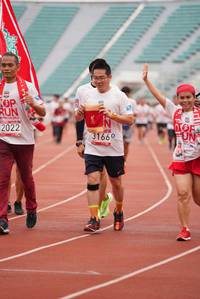 BIB: 2022, 31660
                            <button type="button" onclick="openModal(5928870)" class="btn btn-primary btn-sm float-right btn-popup" data-toggle="modal" data-target=".modal-high-quality">
                        <i class="fas fa-shopping-cart"></i> Add to Cart
                    </button>
                                            <button type="button" onclick="isThisMe(5928870, true)" class="btn btn-success btn-sm float-right btn-popup btn-isme hidden" data-toggle="tooltip" data-placement="bottom" title="นี่คือรูปของคุณใช่ไหม คลิกที่นี่เพื่อเอาเข้าอัลบั้ม">
                        <i class="fas fa-plus"></i> Add to album
                    </button>
                    <button type="button" onclick="isThisMe(5928870, false)" class="btn btn-warning btn-sm float-right btn-popup btn-isnotme hidden">
                        <i class="fas fa-ban"></i> Remove from album
                    </button>