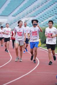 BIB: 6439, 6440, 8937
                            <button type="button" onclick="openModal(5921295)" class="btn btn-primary btn-sm float-right btn-popup" data-toggle="modal" data-target=".modal-high-quality">
                        <i class="fas fa-shopping-cart"></i> Add to Cart
                    </button>
                                            <button type="button" onclick="isThisMe(5921295, true)" class="btn btn-success btn-sm float-right btn-popup btn-isme hidden" data-toggle="tooltip" data-placement="bottom" title="นี่คือรูปของคุณใช่ไหม คลิกที่นี่เพื่อเอาเข้าอัลบั้ม">
                        <i class="fas fa-plus"></i> Add to album
                    </button>
                    <button type="button" onclick="isThisMe(5921295, false)" class="btn btn-warning btn-sm float-right btn-popup btn-isnotme hidden">
                        <i class="fas fa-ban"></i> Remove from album
                    </button>