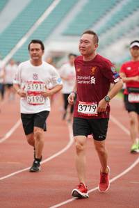 BIB: 5191, 5190, 3779
                            <button type="button" onclick="openModal(5930518)" class="btn btn-primary btn-sm float-right btn-popup" data-toggle="modal" data-target=".modal-high-quality">
                        <i class="fas fa-shopping-cart"></i> Add to Cart
                    </button>
                                            <button type="button" onclick="isThisMe(5930518, true)" class="btn btn-success btn-sm float-right btn-popup btn-isme hidden" data-toggle="tooltip" data-placement="bottom" title="นี่คือรูปของคุณใช่ไหม คลิกที่นี่เพื่อเอาเข้าอัลบั้ม">
                        <i class="fas fa-plus"></i> Add to album
                    </button>
                    <button type="button" onclick="isThisMe(5930518, false)" class="btn btn-warning btn-sm float-right btn-popup btn-isnotme hidden">
                        <i class="fas fa-ban"></i> Remove from album
                    </button>