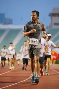 BIB: 8124
                            <button type="button" onclick="openModal(5910092)" class="btn btn-primary btn-sm float-right btn-popup" data-toggle="modal" data-target=".modal-high-quality">
                        <i class="fas fa-shopping-cart"></i> Add to Cart
                    </button>
                                            <button type="button" onclick="isThisMe(5910092, true)" class="btn btn-success btn-sm float-right btn-popup btn-isme hidden" data-toggle="tooltip" data-placement="bottom" title="นี่คือรูปของคุณใช่ไหม คลิกที่นี่เพื่อเอาเข้าอัลบั้ม">
                        <i class="fas fa-plus"></i> Add to album
                    </button>
                    <button type="button" onclick="isThisMe(5910092, false)" class="btn btn-warning btn-sm float-right btn-popup btn-isnotme hidden">
                        <i class="fas fa-ban"></i> Remove from album
                    </button>