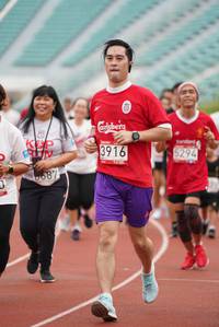 BIB: 3916, 5294, 887
                            <button type="button" onclick="openModal(5927637)" class="btn btn-primary btn-sm float-right btn-popup" data-toggle="modal" data-target=".modal-high-quality">
                        <i class="fas fa-shopping-cart"></i> Add to Cart
                    </button>
                                            <button type="button" onclick="isThisMe(5927637, true)" class="btn btn-success btn-sm float-right btn-popup btn-isme hidden" data-toggle="tooltip" data-placement="bottom" title="นี่คือรูปของคุณใช่ไหม คลิกที่นี่เพื่อเอาเข้าอัลบั้ม">
                        <i class="fas fa-plus"></i> Add to album
                    </button>
                    <button type="button" onclick="isThisMe(5927637, false)" class="btn btn-warning btn-sm float-right btn-popup btn-isnotme hidden">
                        <i class="fas fa-ban"></i> Remove from album
                    </button>