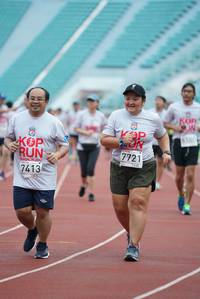 BIB: 618, 7721, 203, 7413
                            <button type="button" onclick="openModal(5920622)" class="btn btn-primary btn-sm float-right btn-popup" data-toggle="modal" data-target=".modal-high-quality">
                        <i class="fas fa-shopping-cart"></i> Add to Cart
                    </button>
                                            <button type="button" onclick="isThisMe(5920622, true)" class="btn btn-success btn-sm float-right btn-popup btn-isme hidden" data-toggle="tooltip" data-placement="bottom" title="นี่คือรูปของคุณใช่ไหม คลิกที่นี่เพื่อเอาเข้าอัลบั้ม">
                        <i class="fas fa-plus"></i> Add to album
                    </button>
                    <button type="button" onclick="isThisMe(5920622, false)" class="btn btn-warning btn-sm float-right btn-popup btn-isnotme hidden">
                        <i class="fas fa-ban"></i> Remove from album
                    </button>