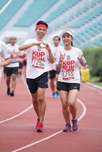 BIB: 1256, 1255
                            <button type="button" onclick="openModal(5925056)" class="btn btn-primary btn-sm float-right btn-popup" data-toggle="modal" data-target=".modal-high-quality">
                        <i class="fas fa-shopping-cart"></i> Add to Cart
                    </button>
                                            <button type="button" onclick="isThisMe(5925056, true)" class="btn btn-success btn-sm float-right btn-popup btn-isme hidden" data-toggle="tooltip" data-placement="bottom" title="นี่คือรูปของคุณใช่ไหม คลิกที่นี่เพื่อเอาเข้าอัลบั้ม">
                        <i class="fas fa-plus"></i> Add to album
                    </button>
                    <button type="button" onclick="isThisMe(5925056, false)" class="btn btn-warning btn-sm float-right btn-popup btn-isnotme hidden">
                        <i class="fas fa-ban"></i> Remove from album
                    </button>