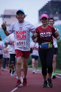 BIB: 201, 6591, 
                            <button type="button" onclick="openModal(5912836)" class="btn btn-primary btn-sm float-right btn-popup" data-toggle="modal" data-target=".modal-high-quality">
                        <i class="fas fa-shopping-cart"></i> Add to Cart
                    </button>
                                            <button type="button" onclick="isThisMe(5912836, true)" class="btn btn-success btn-sm float-right btn-popup btn-isme hidden" data-toggle="tooltip" data-placement="bottom" title="นี่คือรูปของคุณใช่ไหม คลิกที่นี่เพื่อเอาเข้าอัลบั้ม">
                        <i class="fas fa-plus"></i> Add to album
                    </button>
                    <button type="button" onclick="isThisMe(5912836, false)" class="btn btn-warning btn-sm float-right btn-popup btn-isnotme hidden">
                        <i class="fas fa-ban"></i> Remove from album
                    </button>