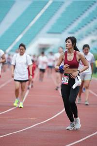 BIB: 312
                            <button type="button" onclick="openModal(5921153)" class="btn btn-primary btn-sm float-right btn-popup" data-toggle="modal" data-target=".modal-high-quality">
                        <i class="fas fa-shopping-cart"></i> Add to Cart
                    </button>
                                            <button type="button" onclick="isThisMe(5921153, true)" class="btn btn-success btn-sm float-right btn-popup btn-isme hidden" data-toggle="tooltip" data-placement="bottom" title="นี่คือรูปของคุณใช่ไหม คลิกที่นี่เพื่อเอาเข้าอัลบั้ม">
                        <i class="fas fa-plus"></i> Add to album
                    </button>
                    <button type="button" onclick="isThisMe(5921153, false)" class="btn btn-warning btn-sm float-right btn-popup btn-isnotme hidden">
                        <i class="fas fa-ban"></i> Remove from album
                    </button>