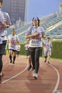 BIB: 8425, 595
                            <button type="button" onclick="openModal(5920427)" class="btn btn-primary btn-sm float-right btn-popup" data-toggle="modal" data-target=".modal-high-quality">
                        <i class="fas fa-shopping-cart"></i> Add to Cart
                    </button>
                                            <button type="button" onclick="isThisMe(5920427, true)" class="btn btn-success btn-sm float-right btn-popup btn-isme hidden" data-toggle="tooltip" data-placement="bottom" title="นี่คือรูปของคุณใช่ไหม คลิกที่นี่เพื่อเอาเข้าอัลบั้ม">
                        <i class="fas fa-plus"></i> Add to album
                    </button>
                    <button type="button" onclick="isThisMe(5920427, false)" class="btn btn-warning btn-sm float-right btn-popup btn-isnotme hidden">
                        <i class="fas fa-ban"></i> Remove from album
                    </button>