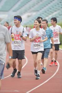 BIB: 072, 8203, 8204
                            <button type="button" onclick="openModal(5947057)" class="btn btn-primary btn-sm float-right btn-popup" data-toggle="modal" data-target=".modal-high-quality">
                        <i class="fas fa-shopping-cart"></i> Add to Cart
                    </button>
                                            <button type="button" onclick="isThisMe(5947057, true)" class="btn btn-success btn-sm float-right btn-popup btn-isme hidden" data-toggle="tooltip" data-placement="bottom" title="นี่คือรูปของคุณใช่ไหม คลิกที่นี่เพื่อเอาเข้าอัลบั้ม">
                        <i class="fas fa-plus"></i> Add to album
                    </button>
                    <button type="button" onclick="isThisMe(5947057, false)" class="btn btn-warning btn-sm float-right btn-popup btn-isnotme hidden">
                        <i class="fas fa-ban"></i> Remove from album
                    </button>