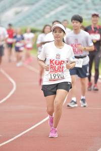 BIB: 1990
                            <button type="button" onclick="openModal(5946022)" class="btn btn-primary btn-sm float-right btn-popup" data-toggle="modal" data-target=".modal-high-quality">
                        <i class="fas fa-shopping-cart"></i> Add to Cart
                    </button>
                                            <button type="button" onclick="isThisMe(5946022, true)" class="btn btn-success btn-sm float-right btn-popup btn-isme hidden" data-toggle="tooltip" data-placement="bottom" title="นี่คือรูปของคุณใช่ไหม คลิกที่นี่เพื่อเอาเข้าอัลบั้ม">
                        <i class="fas fa-plus"></i> Add to album
                    </button>
                    <button type="button" onclick="isThisMe(5946022, false)" class="btn btn-warning btn-sm float-right btn-popup btn-isnotme hidden">
                        <i class="fas fa-ban"></i> Remove from album
                    </button>