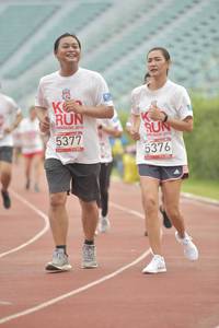 BIB: 2019, 5377, 201, 5376
                            <button type="button" onclick="openModal(5951304)" class="btn btn-primary btn-sm float-right btn-popup" data-toggle="modal" data-target=".modal-high-quality">
                        <i class="fas fa-shopping-cart"></i> Add to Cart
                    </button>
                                            <button type="button" onclick="isThisMe(5951304, true)" class="btn btn-success btn-sm float-right btn-popup btn-isme hidden" data-toggle="tooltip" data-placement="bottom" title="นี่คือรูปของคุณใช่ไหม คลิกที่นี่เพื่อเอาเข้าอัลบั้ม">
                        <i class="fas fa-plus"></i> Add to album
                    </button>
                    <button type="button" onclick="isThisMe(5951304, false)" class="btn btn-warning btn-sm float-right btn-popup btn-isnotme hidden">
                        <i class="fas fa-ban"></i> Remove from album
                    </button>