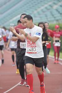 BIB: 782, 1483, 2019
                            <button type="button" onclick="openModal(5934424)" class="btn btn-primary btn-sm float-right btn-popup" data-toggle="modal" data-target=".modal-high-quality">
                        <i class="fas fa-shopping-cart"></i> Add to Cart
                    </button>
                                            <button type="button" onclick="isThisMe(5934424, true)" class="btn btn-success btn-sm float-right btn-popup btn-isme hidden" data-toggle="tooltip" data-placement="bottom" title="นี่คือรูปของคุณใช่ไหม คลิกที่นี่เพื่อเอาเข้าอัลบั้ม">
                        <i class="fas fa-plus"></i> Add to album
                    </button>
                    <button type="button" onclick="isThisMe(5934424, false)" class="btn btn-warning btn-sm float-right btn-popup btn-isnotme hidden">
                        <i class="fas fa-ban"></i> Remove from album
                    </button>