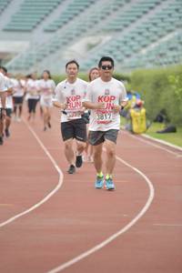 BIB: 3817, 9212
                            <button type="button" onclick="openModal(5958599)" class="btn btn-primary btn-sm float-right btn-popup" data-toggle="modal" data-target=".modal-high-quality">
                        <i class="fas fa-shopping-cart"></i> Add to Cart
                    </button>
                                            <button type="button" onclick="isThisMe(5958599, true)" class="btn btn-success btn-sm float-right btn-popup btn-isme hidden" data-toggle="tooltip" data-placement="bottom" title="นี่คือรูปของคุณใช่ไหม คลิกที่นี่เพื่อเอาเข้าอัลบั้ม">
                        <i class="fas fa-plus"></i> Add to album
                    </button>
                    <button type="button" onclick="isThisMe(5958599, false)" class="btn btn-warning btn-sm float-right btn-popup btn-isnotme hidden">
                        <i class="fas fa-ban"></i> Remove from album
                    </button>