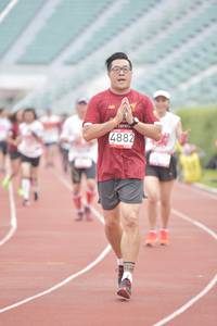 BIB: 4882, 
                            <button type="button" onclick="openModal(5946435)" class="btn btn-primary btn-sm float-right btn-popup" data-toggle="modal" data-target=".modal-high-quality">
                        <i class="fas fa-shopping-cart"></i> Add to Cart
                    </button>
                                            <button type="button" onclick="isThisMe(5946435, true)" class="btn btn-success btn-sm float-right btn-popup btn-isme hidden" data-toggle="tooltip" data-placement="bottom" title="นี่คือรูปของคุณใช่ไหม คลิกที่นี่เพื่อเอาเข้าอัลบั้ม">
                        <i class="fas fa-plus"></i> Add to album
                    </button>
                    <button type="button" onclick="isThisMe(5946435, false)" class="btn btn-warning btn-sm float-right btn-popup btn-isnotme hidden">
                        <i class="fas fa-ban"></i> Remove from album
                    </button>