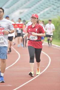 BIB: 3667
                            <button type="button" onclick="openModal(5946693)" class="btn btn-primary btn-sm float-right btn-popup" data-toggle="modal" data-target=".modal-high-quality">
                        <i class="fas fa-shopping-cart"></i> Add to Cart
                    </button>
                                            <button type="button" onclick="isThisMe(5946693, true)" class="btn btn-success btn-sm float-right btn-popup btn-isme hidden" data-toggle="tooltip" data-placement="bottom" title="นี่คือรูปของคุณใช่ไหม คลิกที่นี่เพื่อเอาเข้าอัลบั้ม">
                        <i class="fas fa-plus"></i> Add to album
                    </button>
                    <button type="button" onclick="isThisMe(5946693, false)" class="btn btn-warning btn-sm float-right btn-popup btn-isnotme hidden">
                        <i class="fas fa-ban"></i> Remove from album
                    </button>