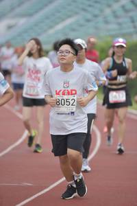 BIB: 8052
                            <button type="button" onclick="openModal(5932379)" class="btn btn-primary btn-sm float-right btn-popup" data-toggle="modal" data-target=".modal-high-quality">
                        <i class="fas fa-shopping-cart"></i> Add to Cart
                    </button>
                                            <button type="button" onclick="isThisMe(5932379, true)" class="btn btn-success btn-sm float-right btn-popup btn-isme hidden" data-toggle="tooltip" data-placement="bottom" title="นี่คือรูปของคุณใช่ไหม คลิกที่นี่เพื่อเอาเข้าอัลบั้ม">
                        <i class="fas fa-plus"></i> Add to album
                    </button>
                    <button type="button" onclick="isThisMe(5932379, false)" class="btn btn-warning btn-sm float-right btn-popup btn-isnotme hidden">
                        <i class="fas fa-ban"></i> Remove from album
                    </button>