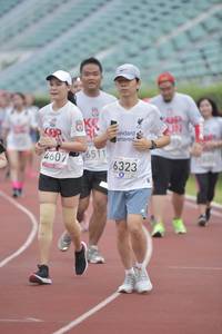 BIB: 6511, 4607, 6323
                            <button type="button" onclick="openModal(5932924)" class="btn btn-primary btn-sm float-right btn-popup" data-toggle="modal" data-target=".modal-high-quality">
                        <i class="fas fa-shopping-cart"></i> Add to Cart
                    </button>
                                            <button type="button" onclick="isThisMe(5932924, true)" class="btn btn-success btn-sm float-right btn-popup btn-isme hidden" data-toggle="tooltip" data-placement="bottom" title="นี่คือรูปของคุณใช่ไหม คลิกที่นี่เพื่อเอาเข้าอัลบั้ม">
                        <i class="fas fa-plus"></i> Add to album
                    </button>
                    <button type="button" onclick="isThisMe(5932924, false)" class="btn btn-warning btn-sm float-right btn-popup btn-isnotme hidden">
                        <i class="fas fa-ban"></i> Remove from album
                    </button>