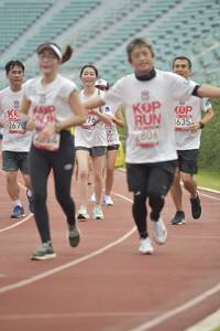 BIB: 3635, 806, 267
                            <button type="button" onclick="openModal(5951844)" class="btn btn-primary btn-sm float-right btn-popup" data-toggle="modal" data-target=".modal-high-quality">
                        <i class="fas fa-shopping-cart"></i> Add to Cart
                    </button>
                                            <button type="button" onclick="isThisMe(5951844, true)" class="btn btn-success btn-sm float-right btn-popup btn-isme hidden" data-toggle="tooltip" data-placement="bottom" title="นี่คือรูปของคุณใช่ไหม คลิกที่นี่เพื่อเอาเข้าอัลบั้ม">
                        <i class="fas fa-plus"></i> Add to album
                    </button>
                    <button type="button" onclick="isThisMe(5951844, false)" class="btn btn-warning btn-sm float-right btn-popup btn-isnotme hidden">
                        <i class="fas fa-ban"></i> Remove from album
                    </button>