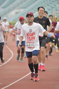 BIB: 2019, 4310
                            <button type="button" onclick="openModal(5949209)" class="btn btn-primary btn-sm float-right btn-popup" data-toggle="modal" data-target=".modal-high-quality">
                        <i class="fas fa-shopping-cart"></i> Add to Cart
                    </button>
                                            <button type="button" onclick="isThisMe(5949209, true)" class="btn btn-success btn-sm float-right btn-popup btn-isme hidden" data-toggle="tooltip" data-placement="bottom" title="นี่คือรูปของคุณใช่ไหม คลิกที่นี่เพื่อเอาเข้าอัลบั้ม">
                        <i class="fas fa-plus"></i> Add to album
                    </button>
                    <button type="button" onclick="isThisMe(5949209, false)" class="btn btn-warning btn-sm float-right btn-popup btn-isnotme hidden">
                        <i class="fas fa-ban"></i> Remove from album
                    </button>