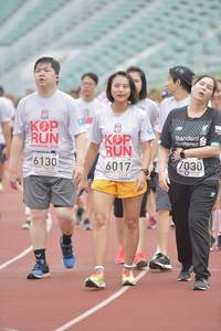 BIB: 6017, 2019, 6130, 7030
                            <button type="button" onclick="openModal(5938430)" class="btn btn-primary btn-sm float-right btn-popup" data-toggle="modal" data-target=".modal-high-quality">
                        <i class="fas fa-shopping-cart"></i> Add to Cart
                    </button>
                                            <button type="button" onclick="isThisMe(5938430, true)" class="btn btn-success btn-sm float-right btn-popup btn-isme hidden" data-toggle="tooltip" data-placement="bottom" title="นี่คือรูปของคุณใช่ไหม คลิกที่นี่เพื่อเอาเข้าอัลบั้ม">
                        <i class="fas fa-plus"></i> Add to album
                    </button>
                    <button type="button" onclick="isThisMe(5938430, false)" class="btn btn-warning btn-sm float-right btn-popup btn-isnotme hidden">
                        <i class="fas fa-ban"></i> Remove from album
                    </button>