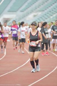 BIB: 593
                            <button type="button" onclick="openModal(5947931)" class="btn btn-primary btn-sm float-right btn-popup" data-toggle="modal" data-target=".modal-high-quality">
                        <i class="fas fa-shopping-cart"></i> Add to Cart
                    </button>
                                            <button type="button" onclick="isThisMe(5947931, true)" class="btn btn-success btn-sm float-right btn-popup btn-isme hidden" data-toggle="tooltip" data-placement="bottom" title="นี่คือรูปของคุณใช่ไหม คลิกที่นี่เพื่อเอาเข้าอัลบั้ม">
                        <i class="fas fa-plus"></i> Add to album
                    </button>
                    <button type="button" onclick="isThisMe(5947931, false)" class="btn btn-warning btn-sm float-right btn-popup btn-isnotme hidden">
                        <i class="fas fa-ban"></i> Remove from album
                    </button>