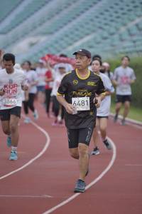 BIB: 3866, 6481
                            <button type="button" onclick="openModal(5921566)" class="btn btn-primary btn-sm float-right btn-popup" data-toggle="modal" data-target=".modal-high-quality">
                        <i class="fas fa-shopping-cart"></i> Add to Cart
                    </button>
                                            <button type="button" onclick="isThisMe(5921566, true)" class="btn btn-success btn-sm float-right btn-popup btn-isme hidden" data-toggle="tooltip" data-placement="bottom" title="นี่คือรูปของคุณใช่ไหม คลิกที่นี่เพื่อเอาเข้าอัลบั้ม">
                        <i class="fas fa-plus"></i> Add to album
                    </button>
                    <button type="button" onclick="isThisMe(5921566, false)" class="btn btn-warning btn-sm float-right btn-popup btn-isnotme hidden">
                        <i class="fas fa-ban"></i> Remove from album
                    </button>