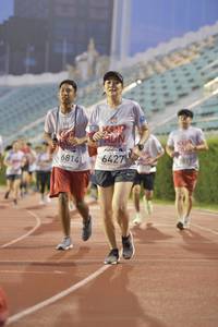 BIB: 6427, 6814
                            <button type="button" onclick="openModal(5917420)" class="btn btn-primary btn-sm float-right btn-popup" data-toggle="modal" data-target=".modal-high-quality">
                        <i class="fas fa-shopping-cart"></i> Add to Cart
                    </button>
                                            <button type="button" onclick="isThisMe(5917420, true)" class="btn btn-success btn-sm float-right btn-popup btn-isme hidden" data-toggle="tooltip" data-placement="bottom" title="นี่คือรูปของคุณใช่ไหม คลิกที่นี่เพื่อเอาเข้าอัลบั้ม">
                        <i class="fas fa-plus"></i> Add to album
                    </button>
                    <button type="button" onclick="isThisMe(5917420, false)" class="btn btn-warning btn-sm float-right btn-popup btn-isnotme hidden">
                        <i class="fas fa-ban"></i> Remove from album
                    </button>