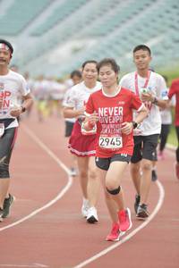 BIB: 2945, 
                            <button type="button" onclick="openModal(5947275)" class="btn btn-primary btn-sm float-right btn-popup" data-toggle="modal" data-target=".modal-high-quality">
                        <i class="fas fa-shopping-cart"></i> Add to Cart
                    </button>
                                            <button type="button" onclick="isThisMe(5947275, true)" class="btn btn-success btn-sm float-right btn-popup btn-isme hidden" data-toggle="tooltip" data-placement="bottom" title="นี่คือรูปของคุณใช่ไหม คลิกที่นี่เพื่อเอาเข้าอัลบั้ม">
                        <i class="fas fa-plus"></i> Add to album
                    </button>
                    <button type="button" onclick="isThisMe(5947275, false)" class="btn btn-warning btn-sm float-right btn-popup btn-isnotme hidden">
                        <i class="fas fa-ban"></i> Remove from album
                    </button>