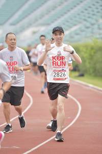 BIB: 2019, 2018, 2826
                            <button type="button" onclick="openModal(5947399)" class="btn btn-primary btn-sm float-right btn-popup" data-toggle="modal" data-target=".modal-high-quality">
                        <i class="fas fa-shopping-cart"></i> Add to Cart
                    </button>
                                            <button type="button" onclick="isThisMe(5947399, true)" class="btn btn-success btn-sm float-right btn-popup btn-isme hidden" data-toggle="tooltip" data-placement="bottom" title="นี่คือรูปของคุณใช่ไหม คลิกที่นี่เพื่อเอาเข้าอัลบั้ม">
                        <i class="fas fa-plus"></i> Add to album
                    </button>
                    <button type="button" onclick="isThisMe(5947399, false)" class="btn btn-warning btn-sm float-right btn-popup btn-isnotme hidden">
                        <i class="fas fa-ban"></i> Remove from album
                    </button>