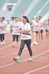 BIB: 8335
                            <button type="button" onclick="openModal(5941988)" class="btn btn-primary btn-sm float-right btn-popup" data-toggle="modal" data-target=".modal-high-quality">
                        <i class="fas fa-shopping-cart"></i> Add to Cart
                    </button>
                                            <button type="button" onclick="isThisMe(5941988, true)" class="btn btn-success btn-sm float-right btn-popup btn-isme hidden" data-toggle="tooltip" data-placement="bottom" title="นี่คือรูปของคุณใช่ไหม คลิกที่นี่เพื่อเอาเข้าอัลบั้ม">
                        <i class="fas fa-plus"></i> Add to album
                    </button>
                    <button type="button" onclick="isThisMe(5941988, false)" class="btn btn-warning btn-sm float-right btn-popup btn-isnotme hidden">
                        <i class="fas fa-ban"></i> Remove from album
                    </button>