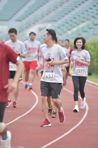 BIB: 7377, 7814, 201, 7457
                            <button type="button" onclick="openModal(5935430)" class="btn btn-primary btn-sm float-right btn-popup" data-toggle="modal" data-target=".modal-high-quality">
                        <i class="fas fa-shopping-cart"></i> Add to Cart
                    </button>
                                            <button type="button" onclick="isThisMe(5935430, true)" class="btn btn-success btn-sm float-right btn-popup btn-isme hidden" data-toggle="tooltip" data-placement="bottom" title="นี่คือรูปของคุณใช่ไหม คลิกที่นี่เพื่อเอาเข้าอัลบั้ม">
                        <i class="fas fa-plus"></i> Add to album
                    </button>
                    <button type="button" onclick="isThisMe(5935430, false)" class="btn btn-warning btn-sm float-right btn-popup btn-isnotme hidden">
                        <i class="fas fa-ban"></i> Remove from album
                    </button>