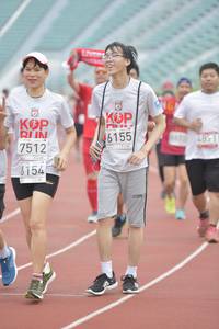 BIB: 6155, 424871, 7512, 6154
                            <button type="button" onclick="openModal(5936187)" class="btn btn-primary btn-sm float-right btn-popup" data-toggle="modal" data-target=".modal-high-quality">
                        <i class="fas fa-shopping-cart"></i> Add to Cart
                    </button>
                                            <button type="button" onclick="isThisMe(5936187, true)" class="btn btn-success btn-sm float-right btn-popup btn-isme hidden" data-toggle="tooltip" data-placement="bottom" title="นี่คือรูปของคุณใช่ไหม คลิกที่นี่เพื่อเอาเข้าอัลบั้ม">
                        <i class="fas fa-plus"></i> Add to album
                    </button>
                    <button type="button" onclick="isThisMe(5936187, false)" class="btn btn-warning btn-sm float-right btn-popup btn-isnotme hidden">
                        <i class="fas fa-ban"></i> Remove from album
                    </button>