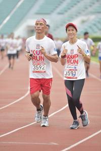 BIB: 201, 3592
                            <button type="button" onclick="openModal(5947709)" class="btn btn-primary btn-sm float-right btn-popup" data-toggle="modal" data-target=".modal-high-quality">
                        <i class="fas fa-shopping-cart"></i> Add to Cart
                    </button>
                                            <button type="button" onclick="isThisMe(5947709, true)" class="btn btn-success btn-sm float-right btn-popup btn-isme hidden" data-toggle="tooltip" data-placement="bottom" title="นี่คือรูปของคุณใช่ไหม คลิกที่นี่เพื่อเอาเข้าอัลบั้ม">
                        <i class="fas fa-plus"></i> Add to album
                    </button>
                    <button type="button" onclick="isThisMe(5947709, false)" class="btn btn-warning btn-sm float-right btn-popup btn-isnotme hidden">
                        <i class="fas fa-ban"></i> Remove from album
                    </button>