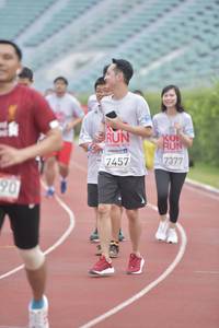 BIB: 201, 7377, 7457
                            <button type="button" onclick="openModal(5935416)" class="btn btn-primary btn-sm float-right btn-popup" data-toggle="modal" data-target=".modal-high-quality">
                        <i class="fas fa-shopping-cart"></i> Add to Cart
                    </button>
                                            <button type="button" onclick="isThisMe(5935416, true)" class="btn btn-success btn-sm float-right btn-popup btn-isme hidden" data-toggle="tooltip" data-placement="bottom" title="นี่คือรูปของคุณใช่ไหม คลิกที่นี่เพื่อเอาเข้าอัลบั้ม">
                        <i class="fas fa-plus"></i> Add to album
                    </button>
                    <button type="button" onclick="isThisMe(5935416, false)" class="btn btn-warning btn-sm float-right btn-popup btn-isnotme hidden">
                        <i class="fas fa-ban"></i> Remove from album
                    </button>