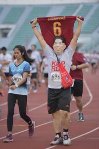 BIB: 696, 6901
                            <button type="button" onclick="openModal(5921828)" class="btn btn-primary btn-sm float-right btn-popup" data-toggle="modal" data-target=".modal-high-quality">
                        <i class="fas fa-shopping-cart"></i> Add to Cart
                    </button>
                                            <button type="button" onclick="isThisMe(5921828, true)" class="btn btn-success btn-sm float-right btn-popup btn-isme hidden" data-toggle="tooltip" data-placement="bottom" title="นี่คือรูปของคุณใช่ไหม คลิกที่นี่เพื่อเอาเข้าอัลบั้ม">
                        <i class="fas fa-plus"></i> Add to album
                    </button>
                    <button type="button" onclick="isThisMe(5921828, false)" class="btn btn-warning btn-sm float-right btn-popup btn-isnotme hidden">
                        <i class="fas fa-ban"></i> Remove from album
                    </button>