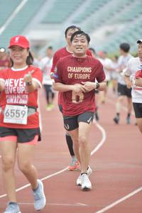 BIB: 6559
                            <button type="button" onclick="openModal(5939589)" class="btn btn-primary btn-sm float-right btn-popup" data-toggle="modal" data-target=".modal-high-quality">
                        <i class="fas fa-shopping-cart"></i> Add to Cart
                    </button>
                                            <button type="button" onclick="isThisMe(5939589, true)" class="btn btn-success btn-sm float-right btn-popup btn-isme hidden" data-toggle="tooltip" data-placement="bottom" title="นี่คือรูปของคุณใช่ไหม คลิกที่นี่เพื่อเอาเข้าอัลบั้ม">
                        <i class="fas fa-plus"></i> Add to album
                    </button>
                    <button type="button" onclick="isThisMe(5939589, false)" class="btn btn-warning btn-sm float-right btn-popup btn-isnotme hidden">
                        <i class="fas fa-ban"></i> Remove from album
                    </button>