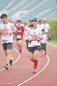 BIB: 1748, 1725
                            <button type="button" onclick="openModal(5940992)" class="btn btn-primary btn-sm float-right btn-popup" data-toggle="modal" data-target=".modal-high-quality">
                        <i class="fas fa-shopping-cart"></i> Add to Cart
                    </button>
                                            <button type="button" onclick="isThisMe(5940992, true)" class="btn btn-success btn-sm float-right btn-popup btn-isme hidden" data-toggle="tooltip" data-placement="bottom" title="นี่คือรูปของคุณใช่ไหม คลิกที่นี่เพื่อเอาเข้าอัลบั้ม">
                        <i class="fas fa-plus"></i> Add to album
                    </button>
                    <button type="button" onclick="isThisMe(5940992, false)" class="btn btn-warning btn-sm float-right btn-popup btn-isnotme hidden">
                        <i class="fas fa-ban"></i> Remove from album
                    </button>