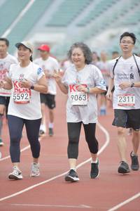 BIB: 5592, 9063, 2311
                            <button type="button" onclick="openModal(5936041)" class="btn btn-primary btn-sm float-right btn-popup" data-toggle="modal" data-target=".modal-high-quality">
                        <i class="fas fa-shopping-cart"></i> Add to Cart
                    </button>
                                            <button type="button" onclick="isThisMe(5936041, true)" class="btn btn-success btn-sm float-right btn-popup btn-isme hidden" data-toggle="tooltip" data-placement="bottom" title="นี่คือรูปของคุณใช่ไหม คลิกที่นี่เพื่อเอาเข้าอัลบั้ม">
                        <i class="fas fa-plus"></i> Add to album
                    </button>
                    <button type="button" onclick="isThisMe(5936041, false)" class="btn btn-warning btn-sm float-right btn-popup btn-isnotme hidden">
                        <i class="fas fa-ban"></i> Remove from album
                    </button>