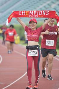 BIB: 7218, 6173
                            <button type="button" onclick="openModal(5934597)" class="btn btn-primary btn-sm float-right btn-popup" data-toggle="modal" data-target=".modal-high-quality">
                        <i class="fas fa-shopping-cart"></i> Add to Cart
                    </button>
                                            <button type="button" onclick="isThisMe(5934597, true)" class="btn btn-success btn-sm float-right btn-popup btn-isme hidden" data-toggle="tooltip" data-placement="bottom" title="นี่คือรูปของคุณใช่ไหม คลิกที่นี่เพื่อเอาเข้าอัลบั้ม">
                        <i class="fas fa-plus"></i> Add to album
                    </button>
                    <button type="button" onclick="isThisMe(5934597, false)" class="btn btn-warning btn-sm float-right btn-popup btn-isnotme hidden">
                        <i class="fas fa-ban"></i> Remove from album
                    </button>