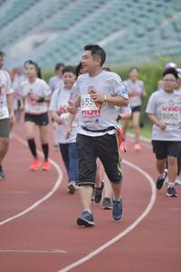 BIB: 655, 8052
                            <button type="button" onclick="openModal(5932313)" class="btn btn-primary btn-sm float-right btn-popup" data-toggle="modal" data-target=".modal-high-quality">
                        <i class="fas fa-shopping-cart"></i> Add to Cart
                    </button>
                                            <button type="button" onclick="isThisMe(5932313, true)" class="btn btn-success btn-sm float-right btn-popup btn-isme hidden" data-toggle="tooltip" data-placement="bottom" title="นี่คือรูปของคุณใช่ไหม คลิกที่นี่เพื่อเอาเข้าอัลบั้ม">
                        <i class="fas fa-plus"></i> Add to album
                    </button>
                    <button type="button" onclick="isThisMe(5932313, false)" class="btn btn-warning btn-sm float-right btn-popup btn-isnotme hidden">
                        <i class="fas fa-ban"></i> Remove from album
                    </button>