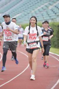 BIB: 4214, 2348, 201, 3244
                            <button type="button" onclick="openModal(5935219)" class="btn btn-primary btn-sm float-right btn-popup" data-toggle="modal" data-target=".modal-high-quality">
                        <i class="fas fa-shopping-cart"></i> Add to Cart
                    </button>
                                            <button type="button" onclick="isThisMe(5935219, true)" class="btn btn-success btn-sm float-right btn-popup btn-isme hidden" data-toggle="tooltip" data-placement="bottom" title="นี่คือรูปของคุณใช่ไหม คลิกที่นี่เพื่อเอาเข้าอัลบั้ม">
                        <i class="fas fa-plus"></i> Add to album
                    </button>
                    <button type="button" onclick="isThisMe(5935219, false)" class="btn btn-warning btn-sm float-right btn-popup btn-isnotme hidden">
                        <i class="fas fa-ban"></i> Remove from album
                    </button>