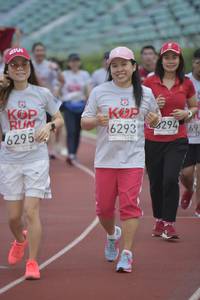 BIB: 46293, 6295, 294
                            <button type="button" onclick="openModal(5921666)" class="btn btn-primary btn-sm float-right btn-popup" data-toggle="modal" data-target=".modal-high-quality">
                        <i class="fas fa-shopping-cart"></i> Add to Cart
                    </button>
                                            <button type="button" onclick="isThisMe(5921666, true)" class="btn btn-success btn-sm float-right btn-popup btn-isme hidden" data-toggle="tooltip" data-placement="bottom" title="นี่คือรูปของคุณใช่ไหม คลิกที่นี่เพื่อเอาเข้าอัลบั้ม">
                        <i class="fas fa-plus"></i> Add to album
                    </button>
                    <button type="button" onclick="isThisMe(5921666, false)" class="btn btn-warning btn-sm float-right btn-popup btn-isnotme hidden">
                        <i class="fas fa-ban"></i> Remove from album
                    </button>