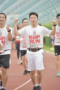 BIB: 3401
                            <button type="button" onclick="openModal(5946922)" class="btn btn-primary btn-sm float-right btn-popup" data-toggle="modal" data-target=".modal-high-quality">
                        <i class="fas fa-shopping-cart"></i> Add to Cart
                    </button>
                                            <button type="button" onclick="isThisMe(5946922, true)" class="btn btn-success btn-sm float-right btn-popup btn-isme hidden" data-toggle="tooltip" data-placement="bottom" title="นี่คือรูปของคุณใช่ไหม คลิกที่นี่เพื่อเอาเข้าอัลบั้ม">
                        <i class="fas fa-plus"></i> Add to album
                    </button>
                    <button type="button" onclick="isThisMe(5946922, false)" class="btn btn-warning btn-sm float-right btn-popup btn-isnotme hidden">
                        <i class="fas fa-ban"></i> Remove from album
                    </button>