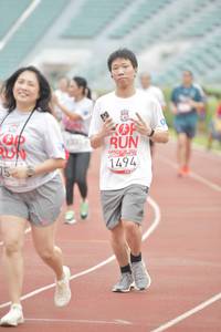 BIB: 2012, 1494
                            <button type="button" onclick="openModal(5941965)" class="btn btn-primary btn-sm float-right btn-popup" data-toggle="modal" data-target=".modal-high-quality">
                        <i class="fas fa-shopping-cart"></i> Add to Cart
                    </button>
                                            <button type="button" onclick="isThisMe(5941965, true)" class="btn btn-success btn-sm float-right btn-popup btn-isme hidden" data-toggle="tooltip" data-placement="bottom" title="นี่คือรูปของคุณใช่ไหม คลิกที่นี่เพื่อเอาเข้าอัลบั้ม">
                        <i class="fas fa-plus"></i> Add to album
                    </button>
                    <button type="button" onclick="isThisMe(5941965, false)" class="btn btn-warning btn-sm float-right btn-popup btn-isnotme hidden">
                        <i class="fas fa-ban"></i> Remove from album
                    </button>