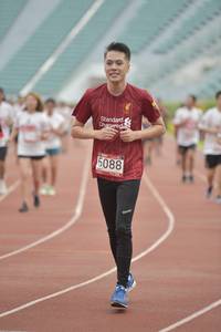 BIB: 5088
                            <button type="button" onclick="openModal(5956750)" class="btn btn-primary btn-sm float-right btn-popup" data-toggle="modal" data-target=".modal-high-quality">
                        <i class="fas fa-shopping-cart"></i> Add to Cart
                    </button>
                                            <button type="button" onclick="isThisMe(5956750, true)" class="btn btn-success btn-sm float-right btn-popup btn-isme hidden" data-toggle="tooltip" data-placement="bottom" title="นี่คือรูปของคุณใช่ไหม คลิกที่นี่เพื่อเอาเข้าอัลบั้ม">
                        <i class="fas fa-plus"></i> Add to album
                    </button>
                    <button type="button" onclick="isThisMe(5956750, false)" class="btn btn-warning btn-sm float-right btn-popup btn-isnotme hidden">
                        <i class="fas fa-ban"></i> Remove from album
                    </button>