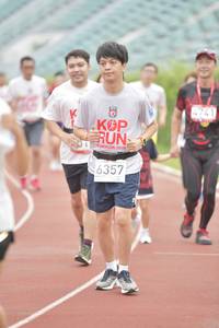 BIB: 4741, 2019, 6357
                            <button type="button" onclick="openModal(5946137)" class="btn btn-primary btn-sm float-right btn-popup" data-toggle="modal" data-target=".modal-high-quality">
                        <i class="fas fa-shopping-cart"></i> Add to Cart
                    </button>
                                            <button type="button" onclick="isThisMe(5946137, true)" class="btn btn-success btn-sm float-right btn-popup btn-isme hidden" data-toggle="tooltip" data-placement="bottom" title="นี่คือรูปของคุณใช่ไหม คลิกที่นี่เพื่อเอาเข้าอัลบั้ม">
                        <i class="fas fa-plus"></i> Add to album
                    </button>
                    <button type="button" onclick="isThisMe(5946137, false)" class="btn btn-warning btn-sm float-right btn-popup btn-isnotme hidden">
                        <i class="fas fa-ban"></i> Remove from album
                    </button>