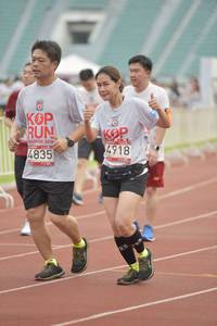 BIB: 4918, 2019, 4835
                            <button type="button" onclick="openModal(5958421)" class="btn btn-primary btn-sm float-right btn-popup" data-toggle="modal" data-target=".modal-high-quality">
                        <i class="fas fa-shopping-cart"></i> Add to Cart
                    </button>
                                            <button type="button" onclick="isThisMe(5958421, true)" class="btn btn-success btn-sm float-right btn-popup btn-isme hidden" data-toggle="tooltip" data-placement="bottom" title="นี่คือรูปของคุณใช่ไหม คลิกที่นี่เพื่อเอาเข้าอัลบั้ม">
                        <i class="fas fa-plus"></i> Add to album
                    </button>
                    <button type="button" onclick="isThisMe(5958421, false)" class="btn btn-warning btn-sm float-right btn-popup btn-isnotme hidden">
                        <i class="fas fa-ban"></i> Remove from album
                    </button>