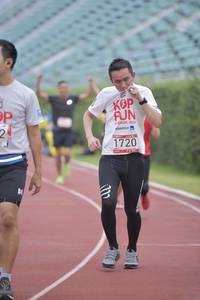 BIB: 2010, 1720
                            <button type="button" onclick="openModal(5933250)" class="btn btn-primary btn-sm float-right btn-popup" data-toggle="modal" data-target=".modal-high-quality">
                        <i class="fas fa-shopping-cart"></i> Add to Cart
                    </button>
                                            <button type="button" onclick="isThisMe(5933250, true)" class="btn btn-success btn-sm float-right btn-popup btn-isme hidden" data-toggle="tooltip" data-placement="bottom" title="นี่คือรูปของคุณใช่ไหม คลิกที่นี่เพื่อเอาเข้าอัลบั้ม">
                        <i class="fas fa-plus"></i> Add to album
                    </button>
                    <button type="button" onclick="isThisMe(5933250, false)" class="btn btn-warning btn-sm float-right btn-popup btn-isnotme hidden">
                        <i class="fas fa-ban"></i> Remove from album
                    </button>