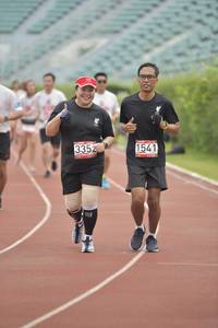 BIB: 1541, 3352
                            <button type="button" onclick="openModal(5958540)" class="btn btn-primary btn-sm float-right btn-popup" data-toggle="modal" data-target=".modal-high-quality">
                        <i class="fas fa-shopping-cart"></i> Add to Cart
                    </button>
                                            <button type="button" onclick="isThisMe(5958540, true)" class="btn btn-success btn-sm float-right btn-popup btn-isme hidden" data-toggle="tooltip" data-placement="bottom" title="นี่คือรูปของคุณใช่ไหม คลิกที่นี่เพื่อเอาเข้าอัลบั้ม">
                        <i class="fas fa-plus"></i> Add to album
                    </button>
                    <button type="button" onclick="isThisMe(5958540, false)" class="btn btn-warning btn-sm float-right btn-popup btn-isnotme hidden">
                        <i class="fas fa-ban"></i> Remove from album
                    </button>